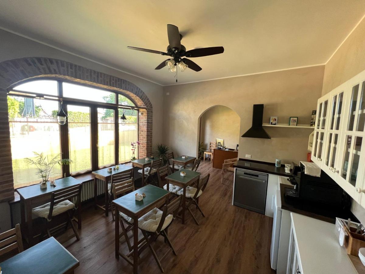 Guest House Le Vagabonde Fiumicino Bagian luar foto