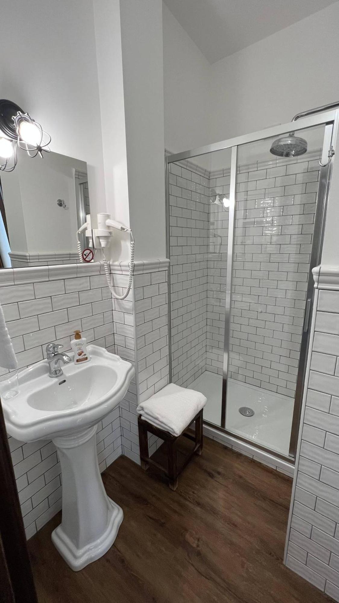 Guest House Le Vagabonde Fiumicino Bagian luar foto
