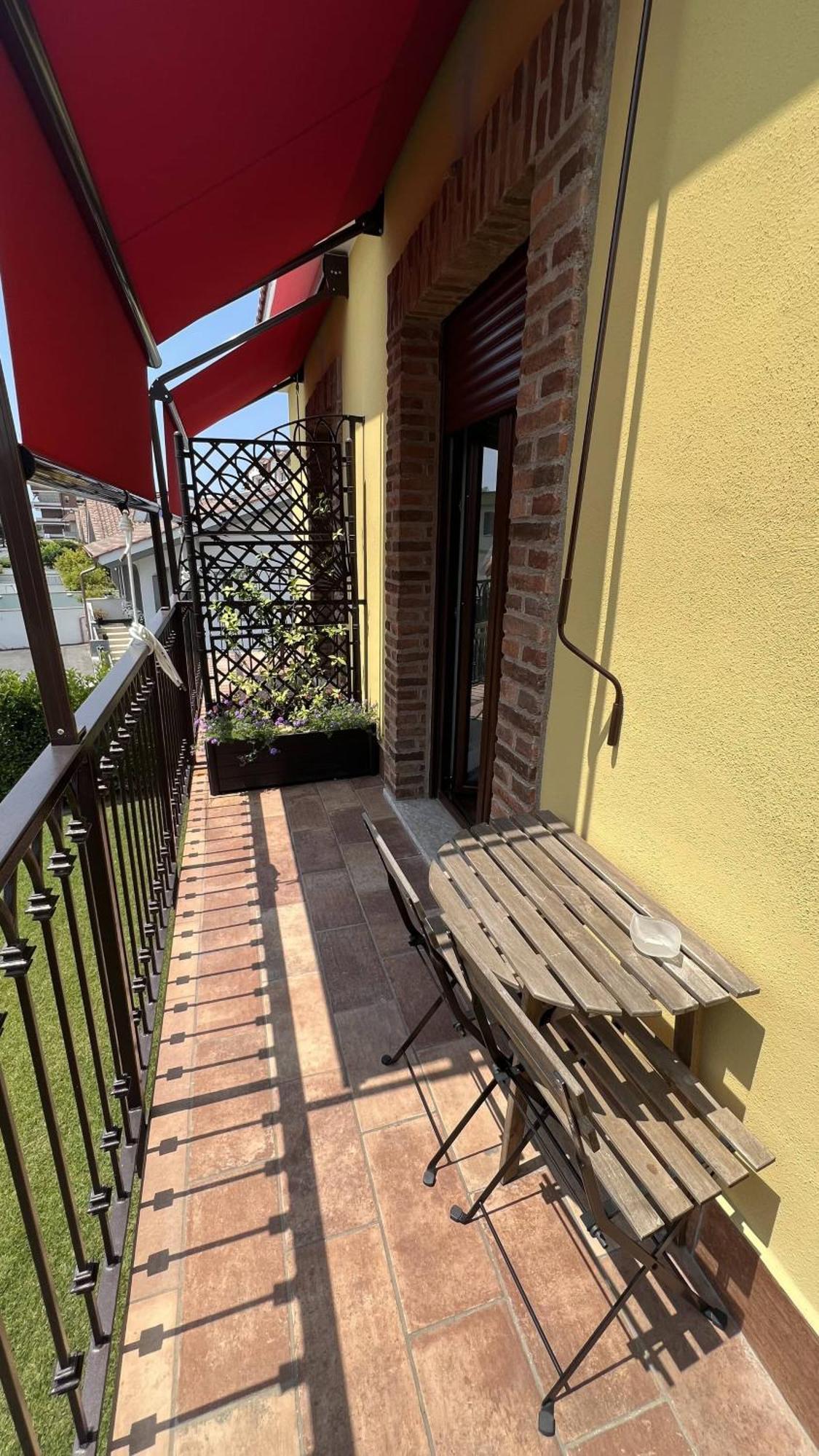 Guest House Le Vagabonde Fiumicino Bagian luar foto